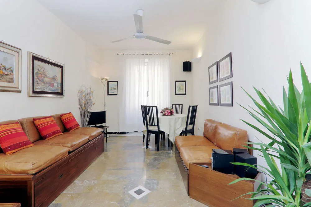 Coloseum apartments-St.John Lateran area