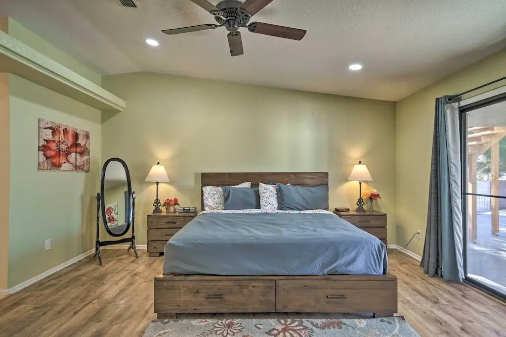 Family-friendly Lake Havasu Getaway w/ Deck & Pool