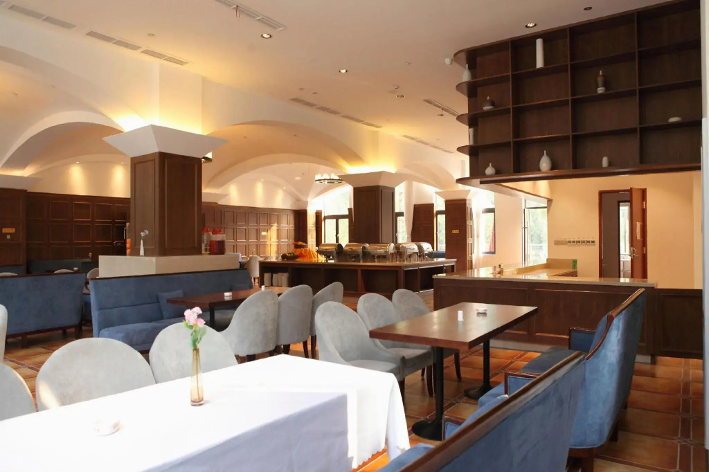 Swanburg Resort Hotel