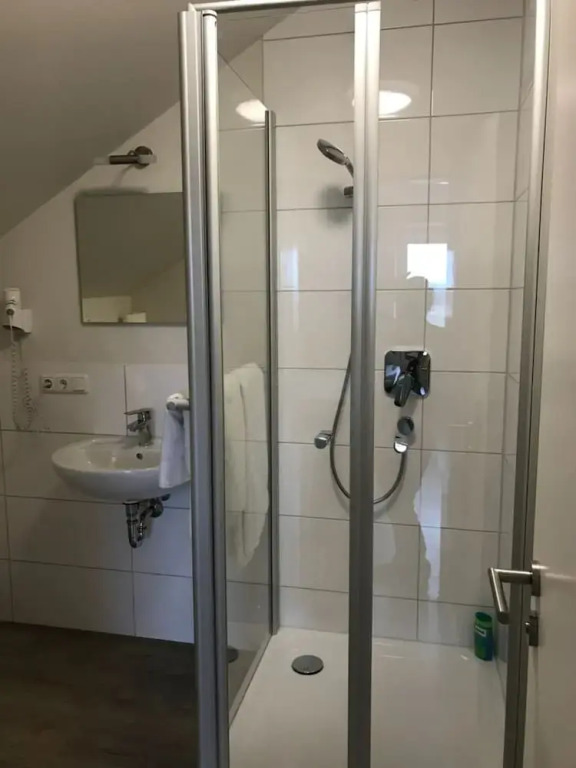 Pension & Restaurant zur Wertachau
