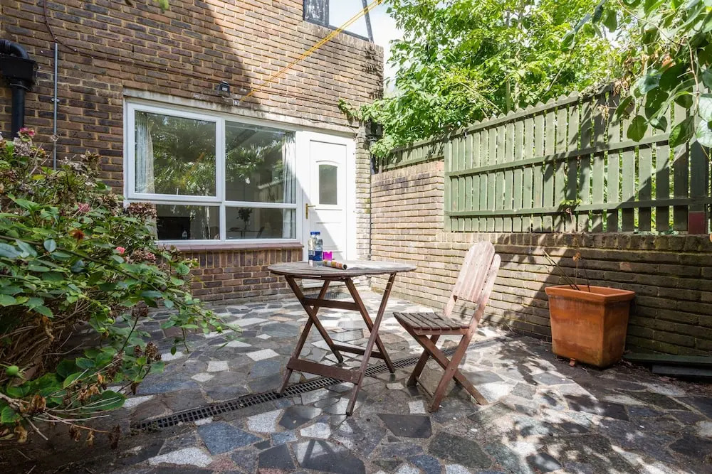2 Bedroom Flat In Hammersmith Near The Thames