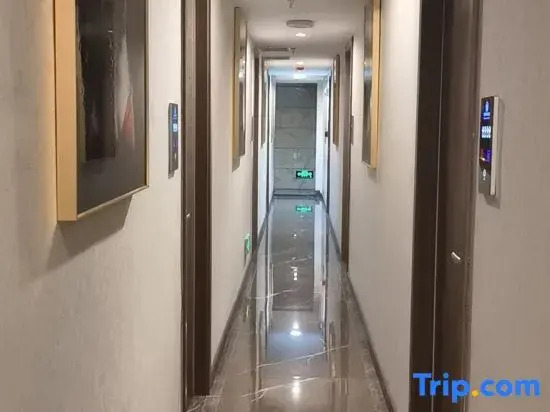 Hefeng Honghong Hotel