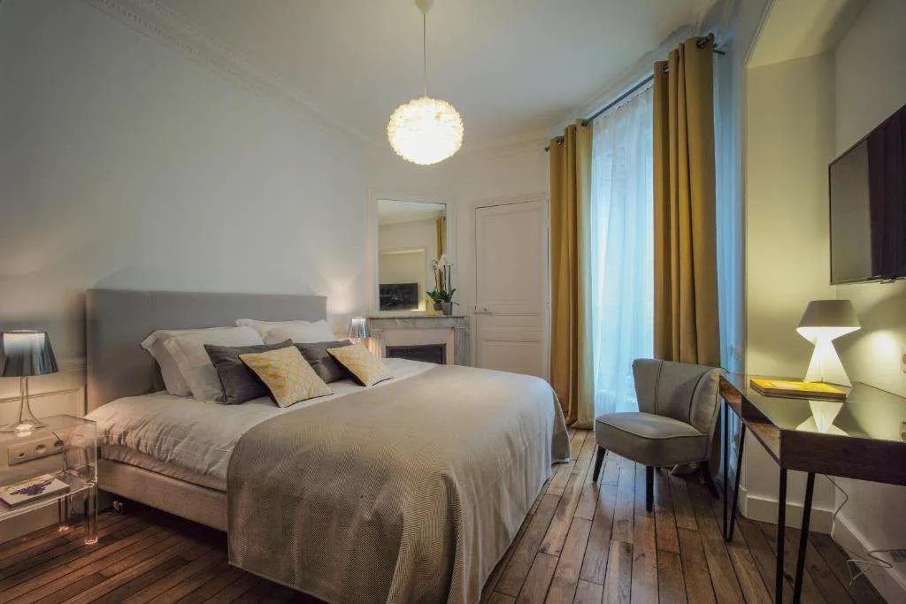 Relais12Bis Bed & Breakfast By Eiffel Tower