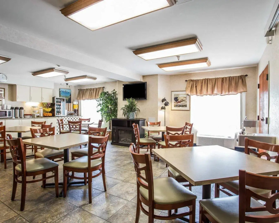 Econo Lodge Denver International Airport