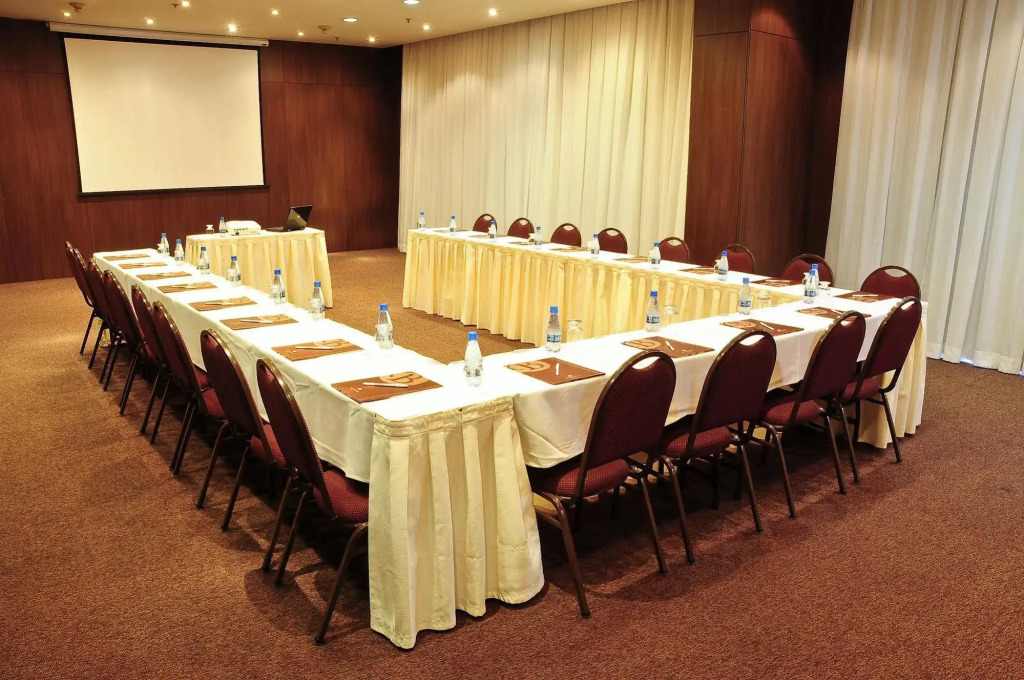 Bristol Merit Hotel