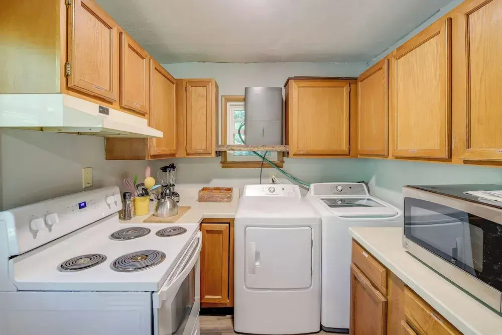 Step Into Nature! Gatlinburg Home w/ Rustic Charm