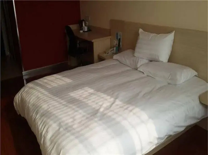 GreenTree Inn Yunnan Lijiang Qixing Street Express Hotel