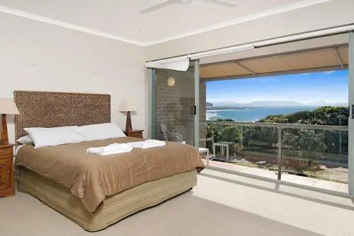 10/130 Lighthouse Rd, Byron Bay - James Cook Apartments