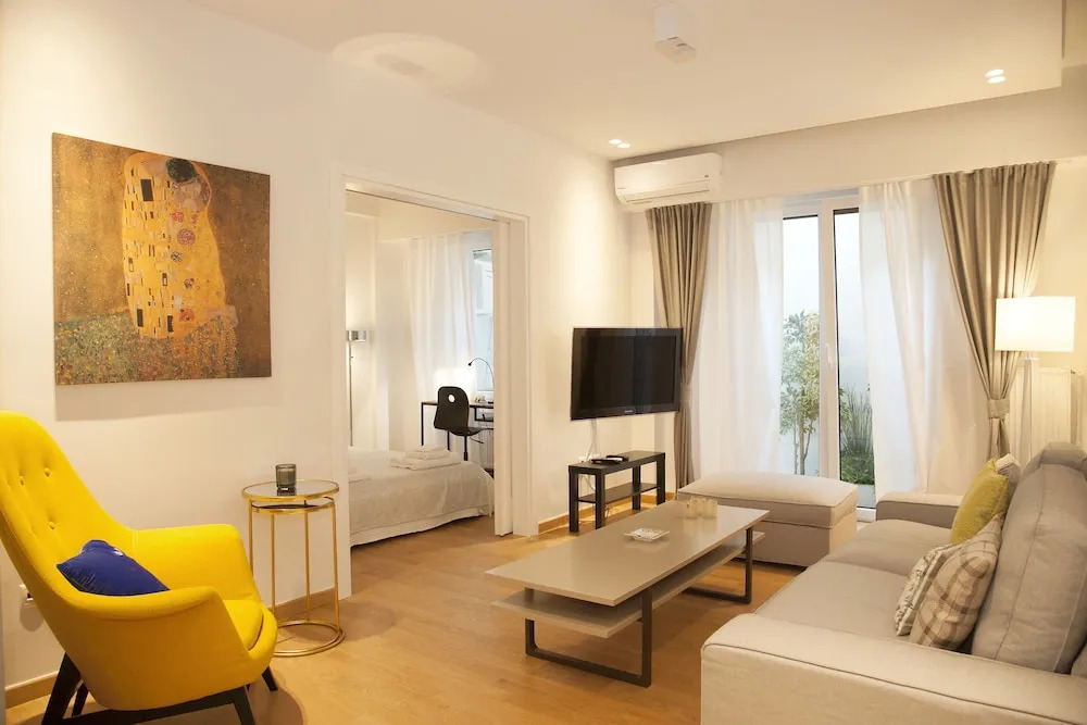 HiEnd Renovated Kolonaki Flat