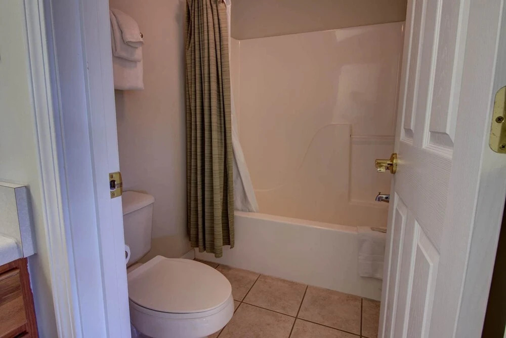 Whispering Pines 521