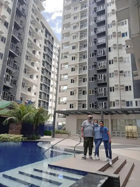 Impeccable 2-bed Apartment in Quezon City