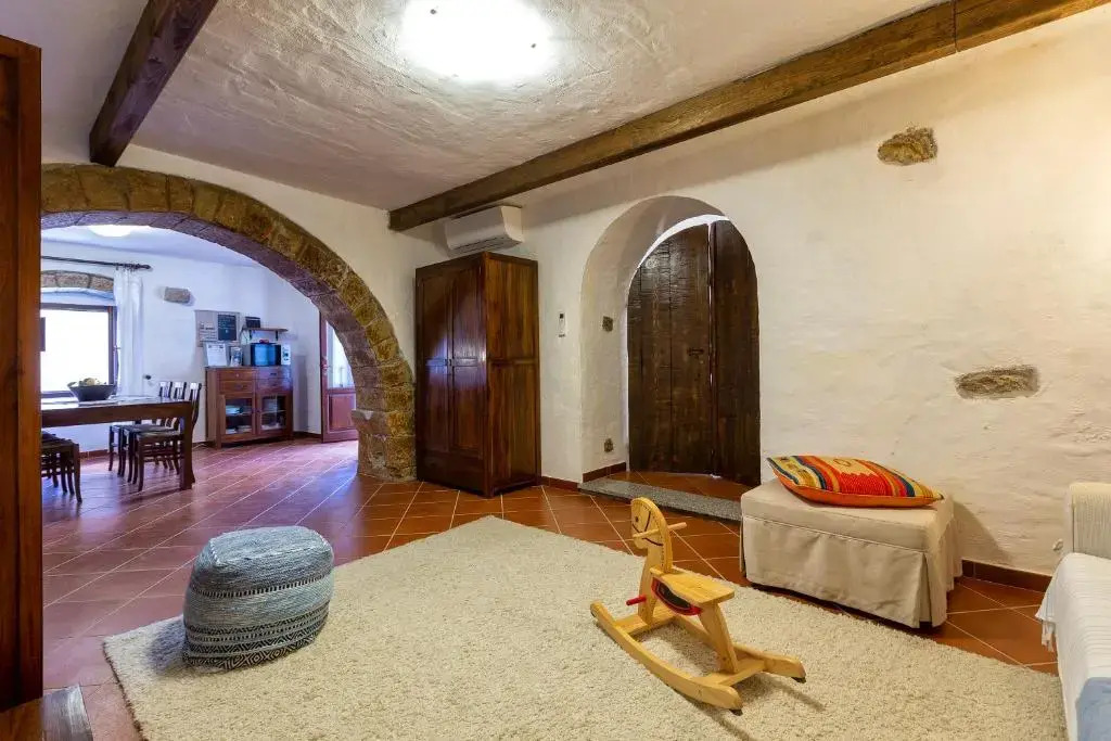 Esclusiva Dimora Storica nel cuore del Borgo Medievale---- Exclusive Historical House inside the Medieval Village