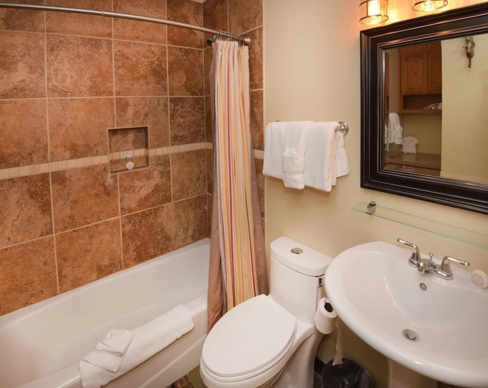 Vail 21 #306 2 Bedrooms 2 Bathrooms Condo