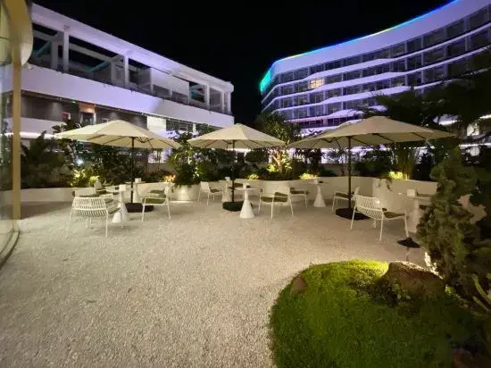 Summer Hotel