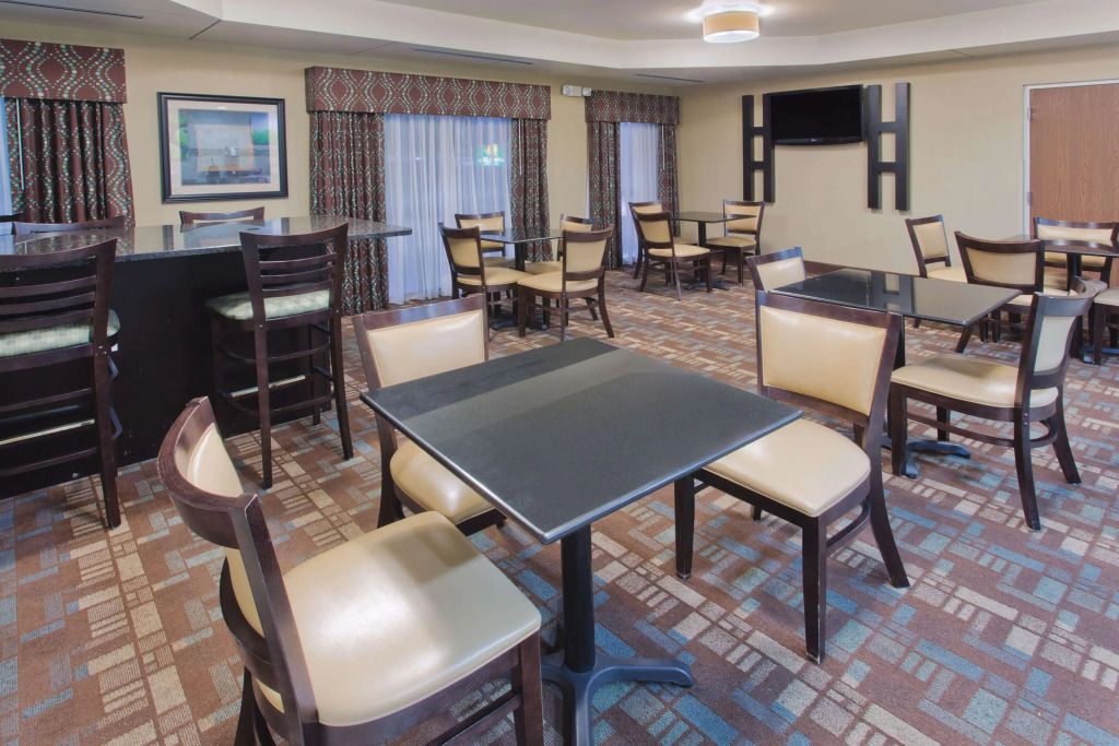 La Quinta by Wyndham Columbus - Grove City