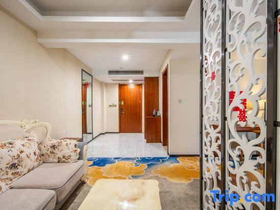 Binhu Junhua Hotel