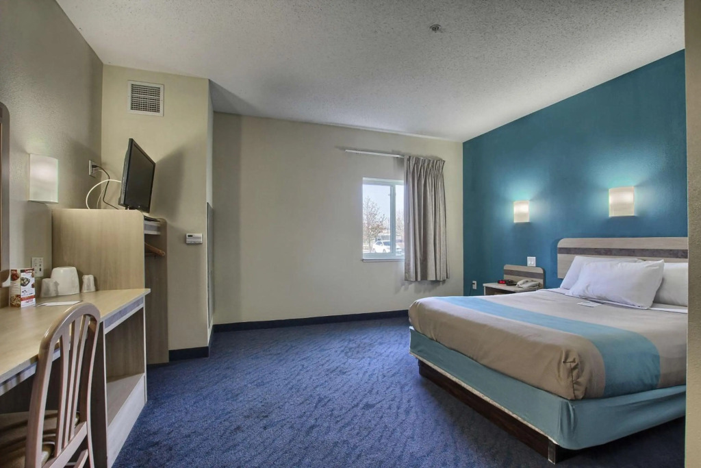 Motel 6-London, ON - Ontario