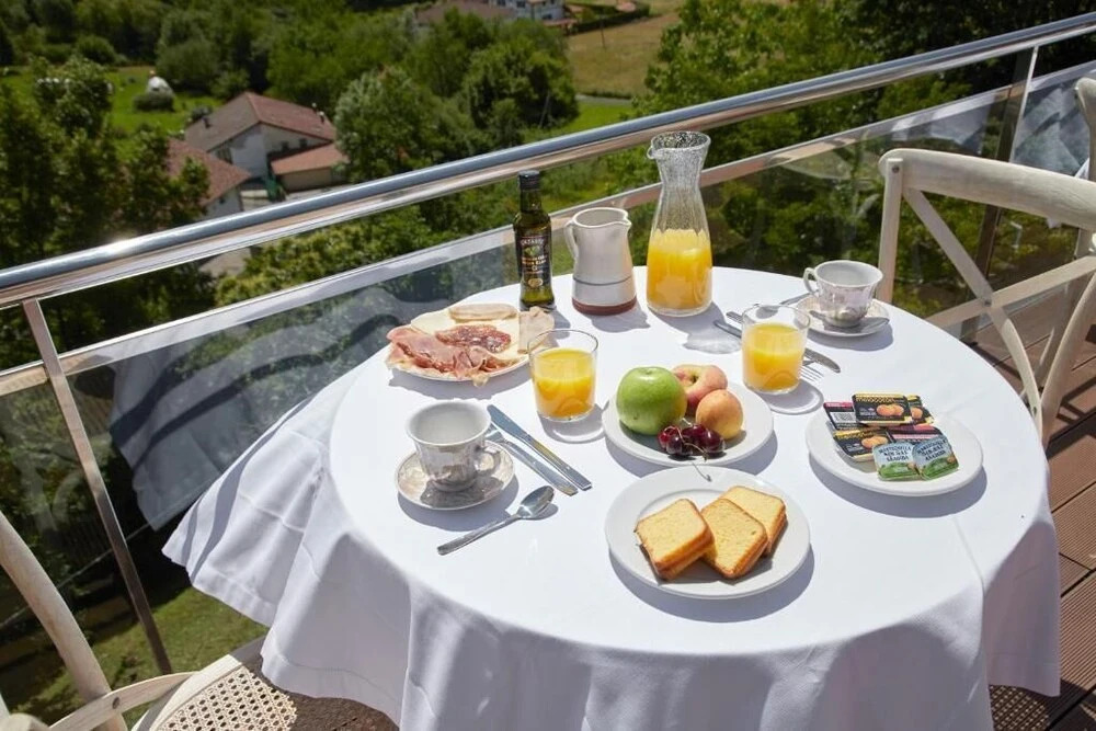 Отель Txoriene — Arrieta
