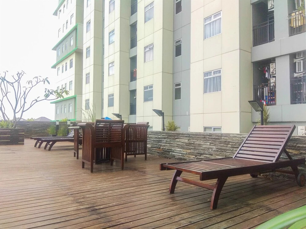 Comfy 2Br Gading Greenhill Apartment