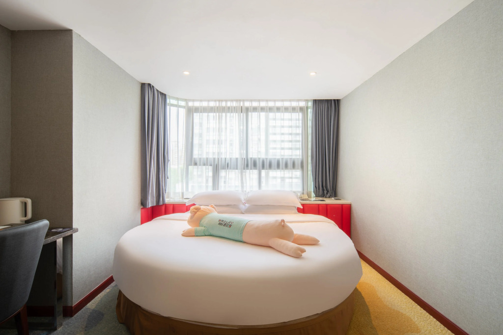 Rezen Dong Hotel (Shenzhen Huaqiangbei)