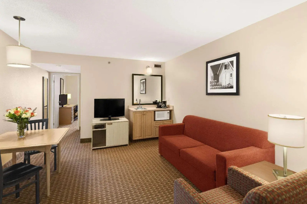 Travelodge Suites Dartmouth