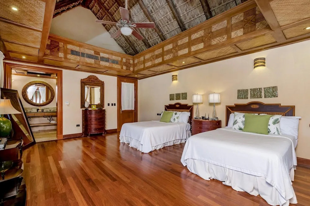 Spectacular 7 500 sq ft Villa in Cap Cana for Rent Access to Eden Roc Beach Club Pool Chef Butler Maid