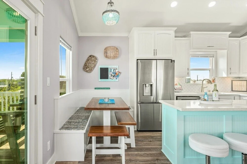 Sea Glass Cottage 2 Bedroom Home by RedAwning