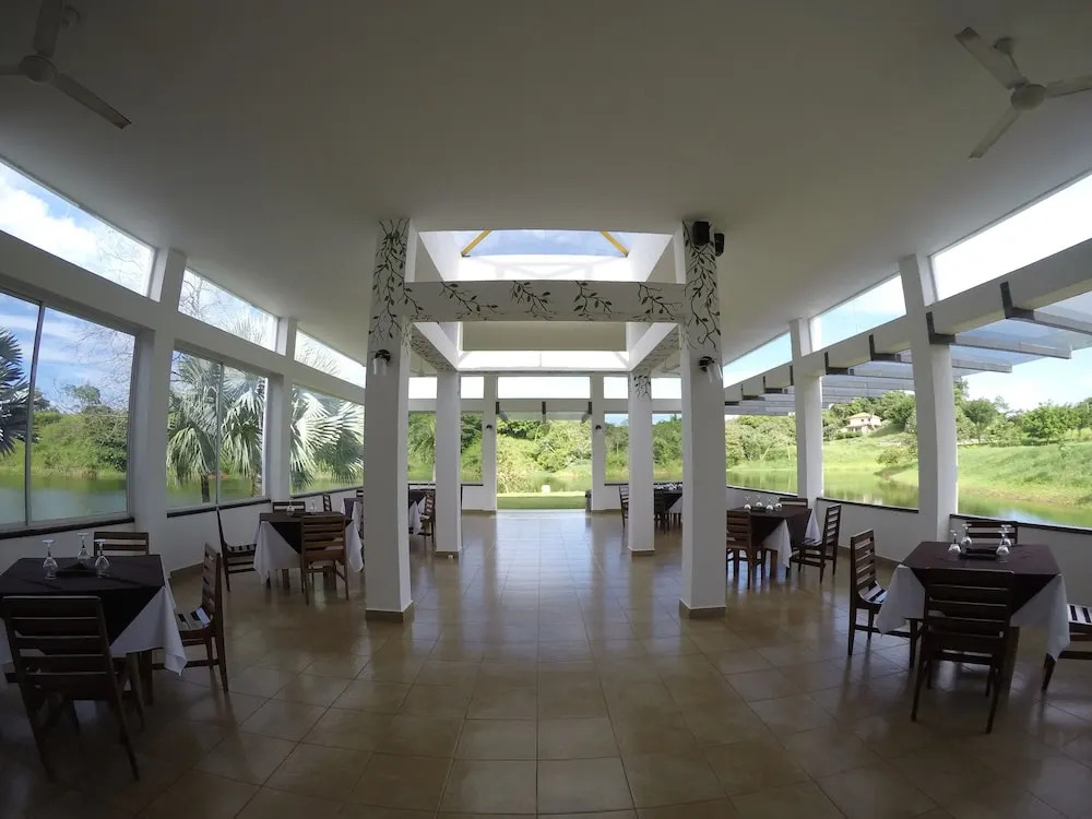 Hotel Vista Lago