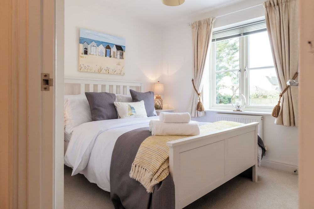 Beautiful Two BD Home Near Cirencester