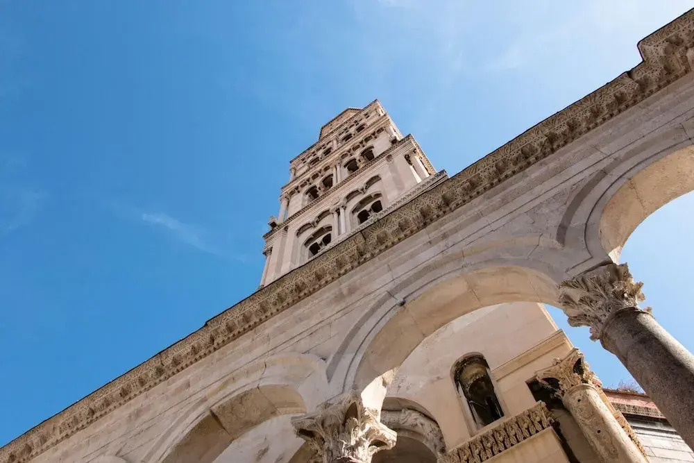 Happy Brothers - Center of Split
