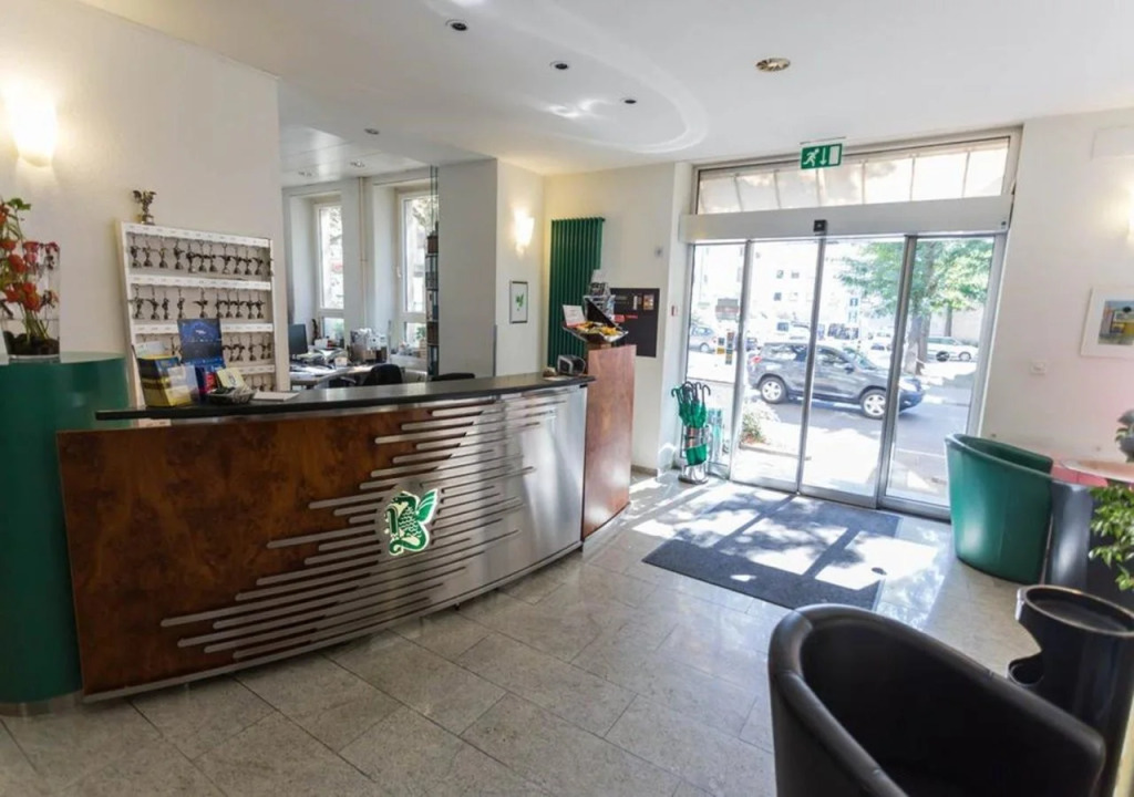 Becozy Self Check-in Pop-Up Hotel Basel