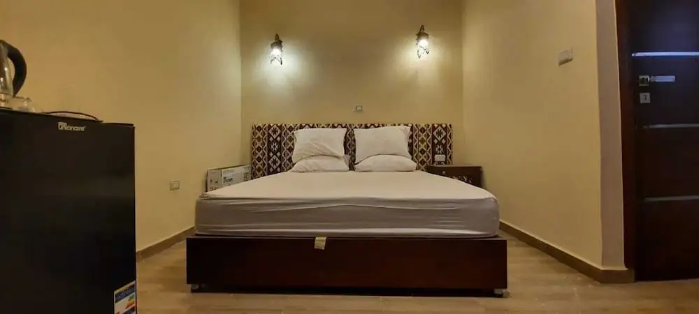 Bedouin Pyramids Motel