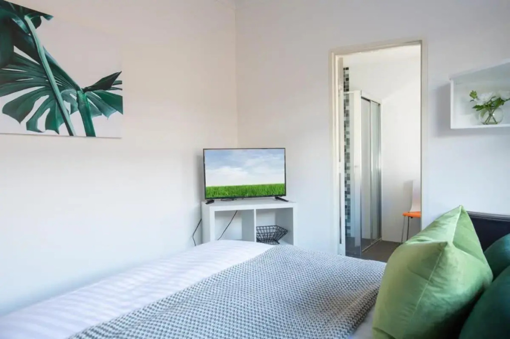 Cosy and Bright Studio Next to Westmead Hospital