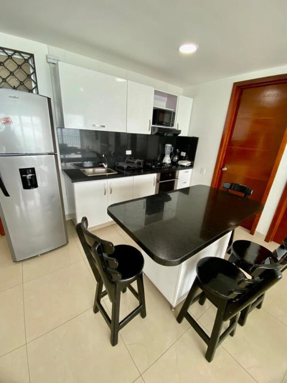 2 Bedroom Beachfront Apartment 2p1-al4 With Pool And Wifi