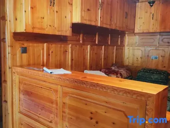 Jiangcuo Xianghe Homestay