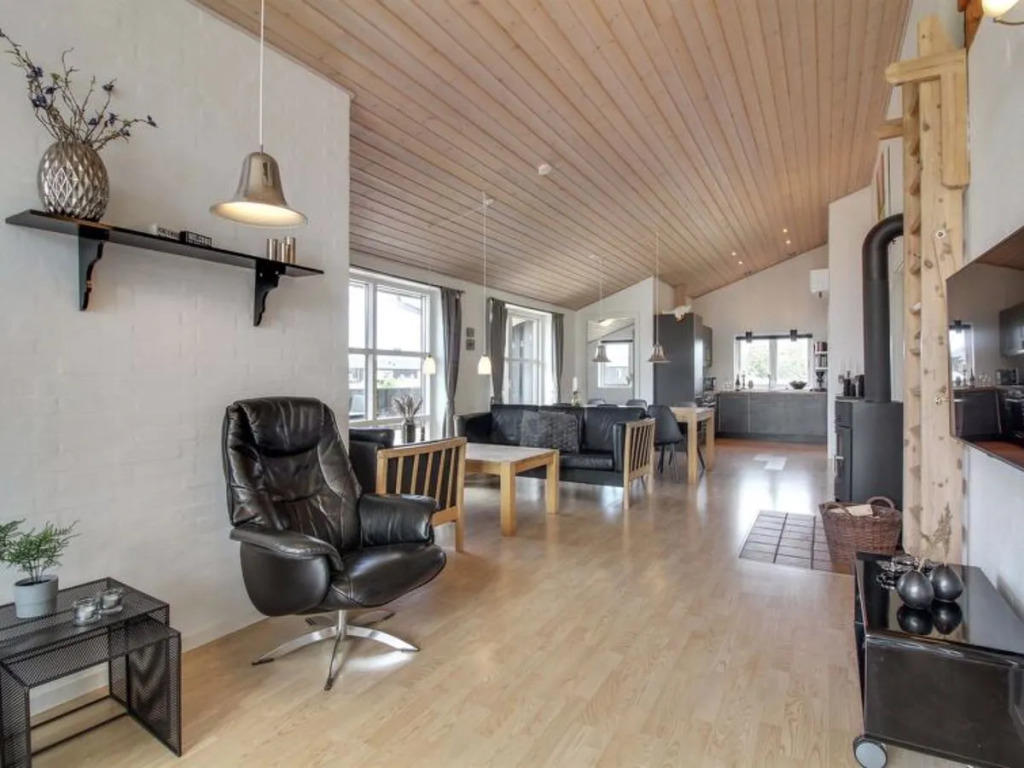 "Serey" - 900m from the sea in NW Jutland