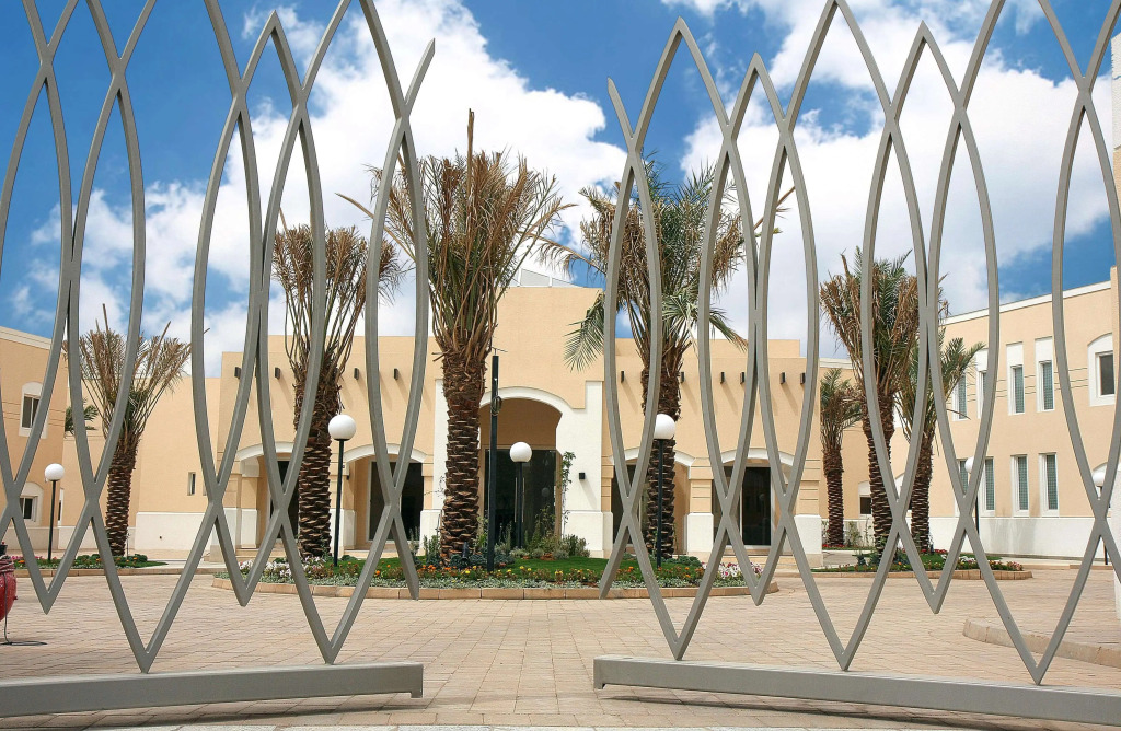 Vivienda Hotel Villas, Turki Al Awwal