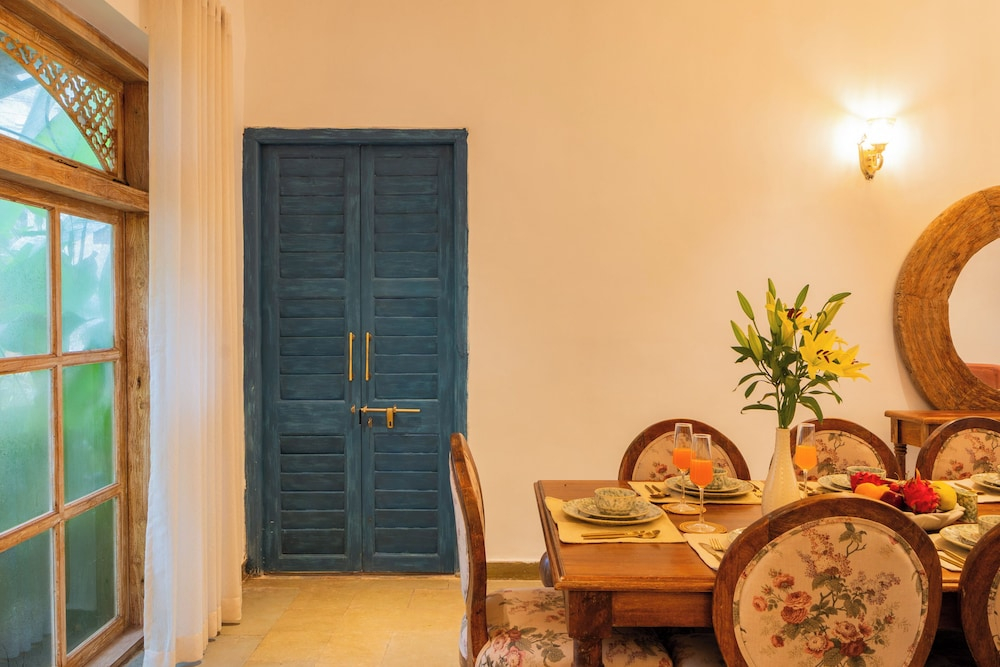 ELIVAAS Amayah Rasa 4 BHK Villa