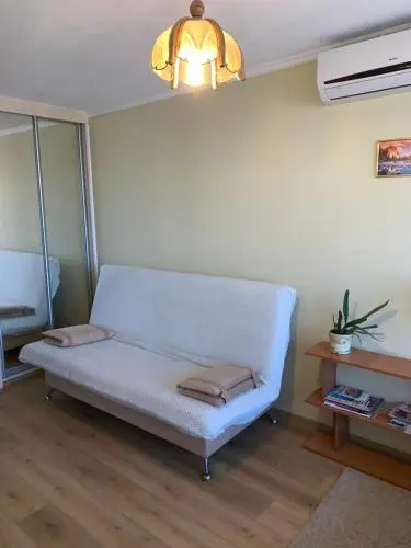 One bedroom on Rusanovka