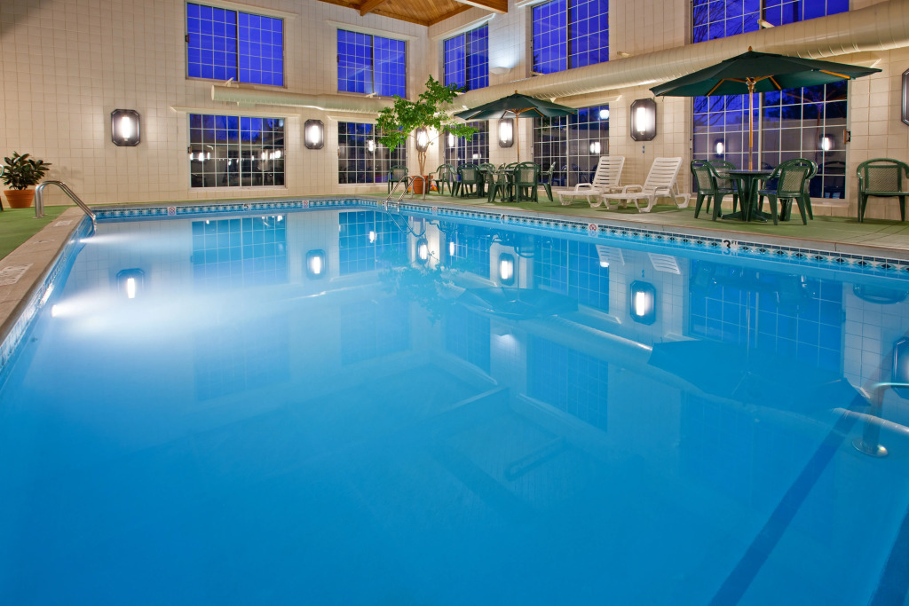 Holiday Inn Express Grand Rapids Southwest by IHG