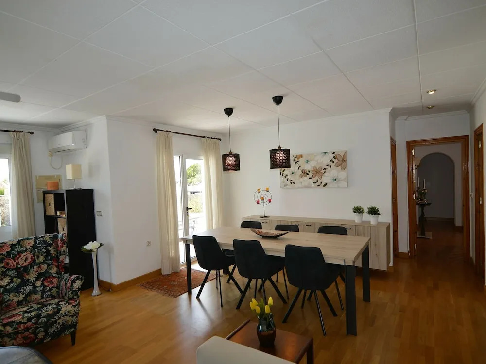 Charming Villa in Torrevieja With Private Swimming Pool