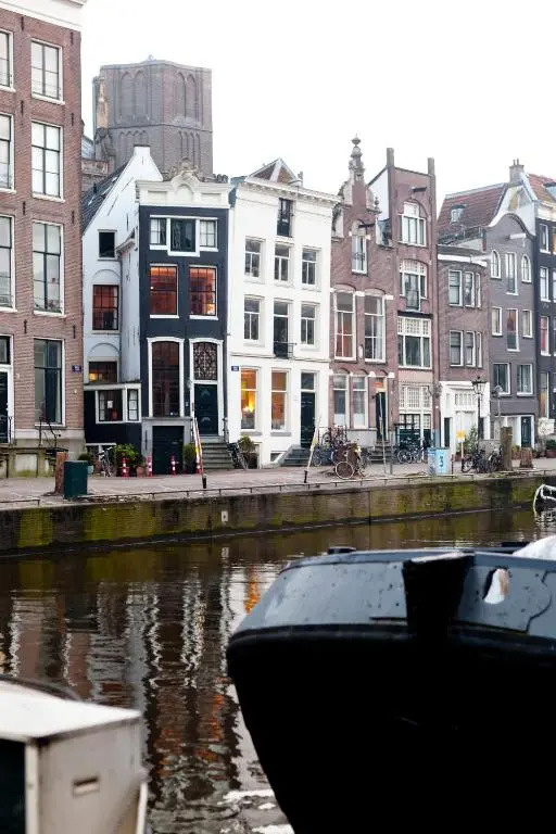 Classy Room 17th C Canalhouse