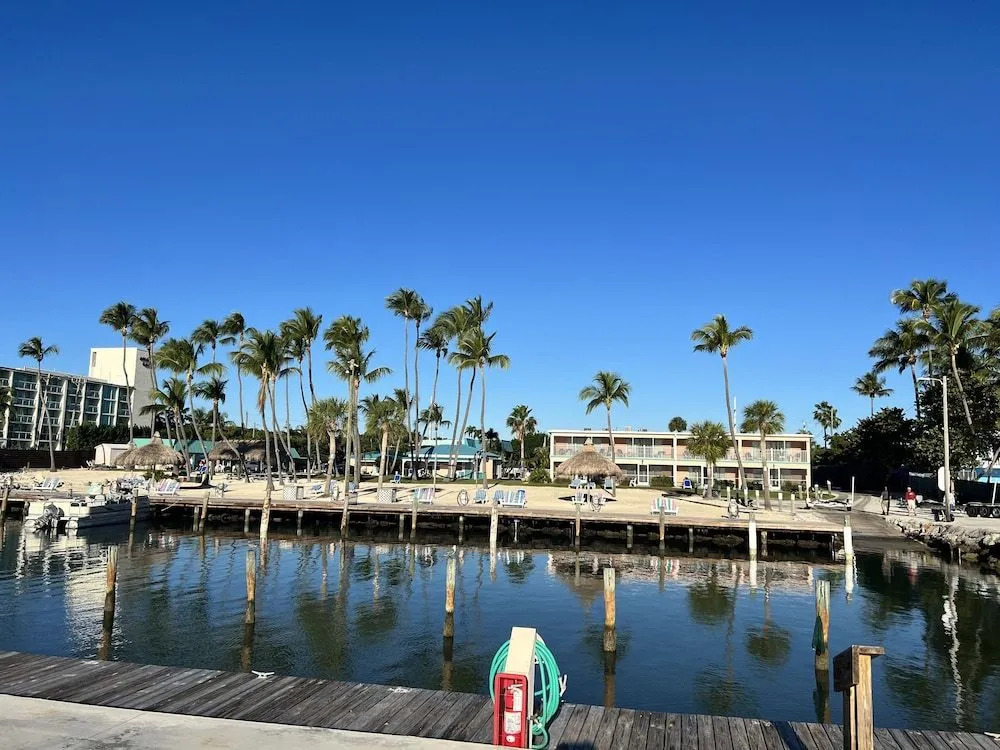 Breezy Palms Resort