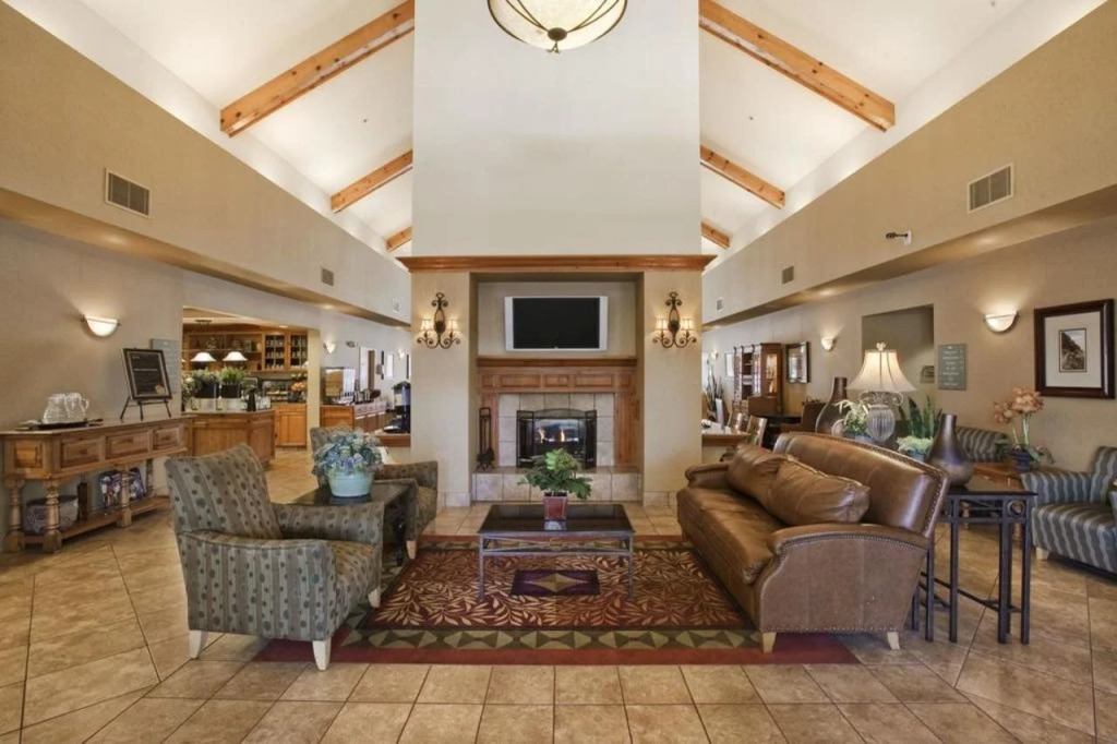 Homewood Suites by Hilton Phoenix-Biltmore