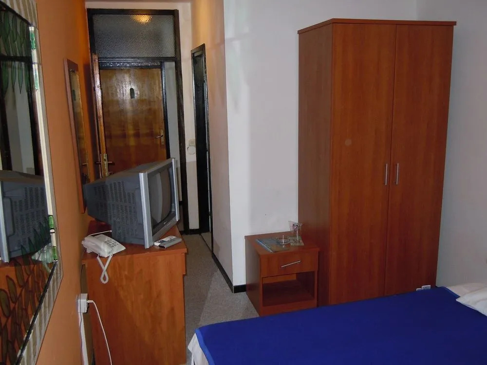 Park Hotel Karaotok