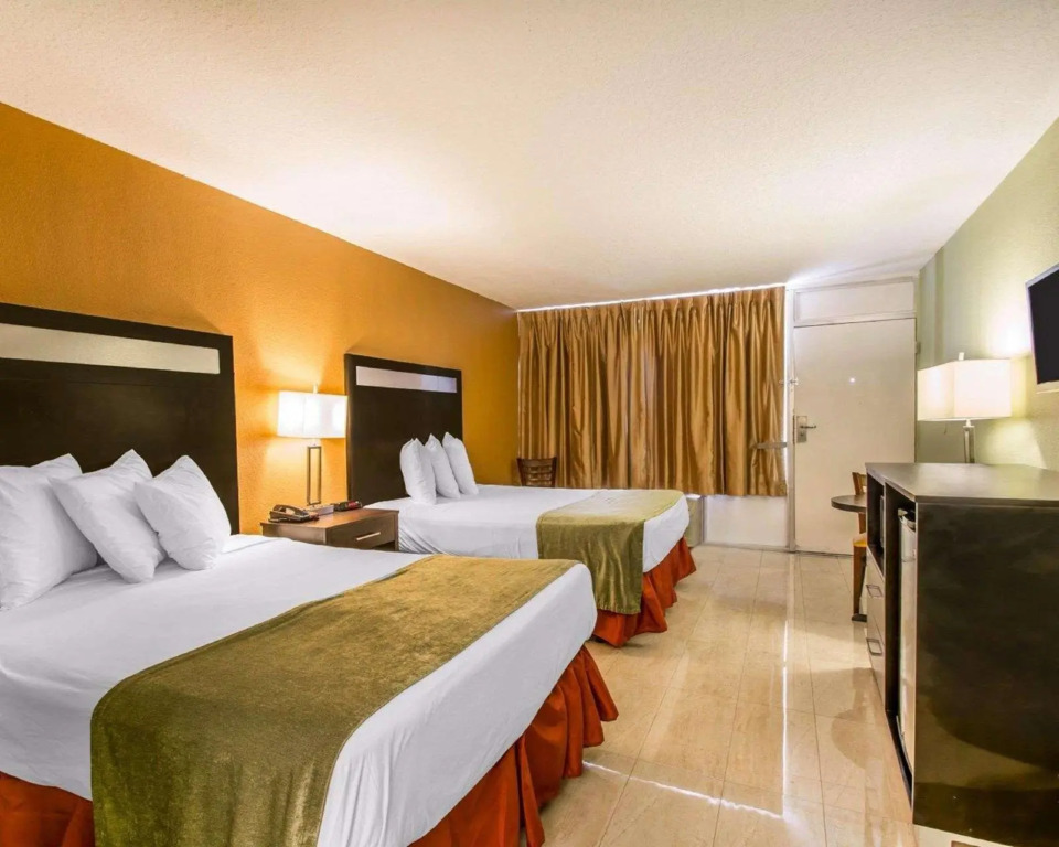 Rodeway Inn Davenport - Maingate South