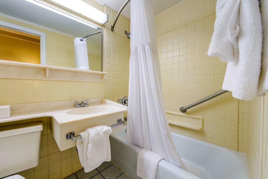 Clarion Hotel Lebanon-Hershey East
