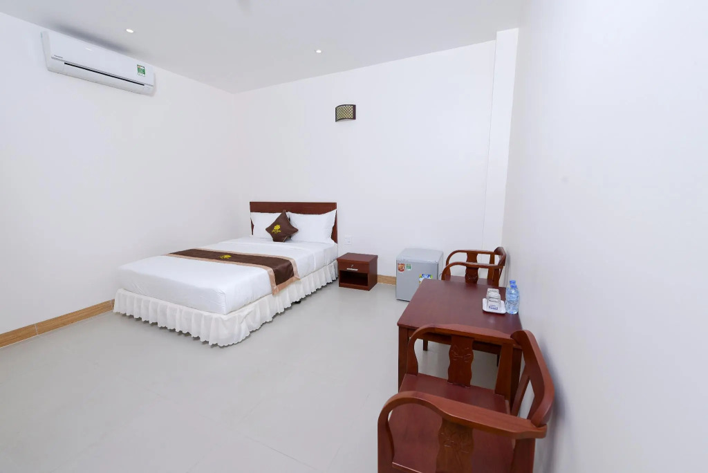 Green Lotus Hotel
