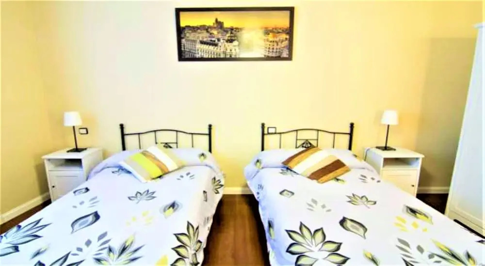 MC YOLO Apartamento Ronda Atocha