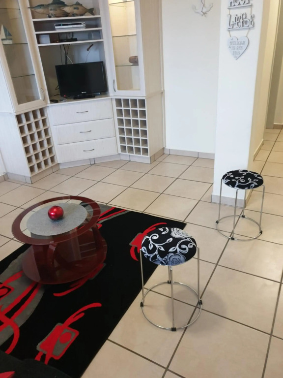 Uvongo Lucian Blue Flag Beach Apartment
